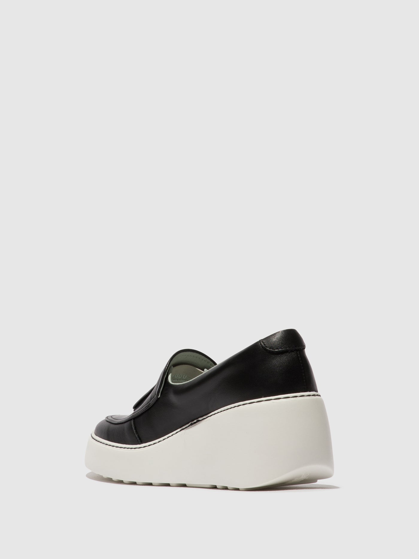 Black Fly London Slip-on Men's Sneakers | 968107QPW