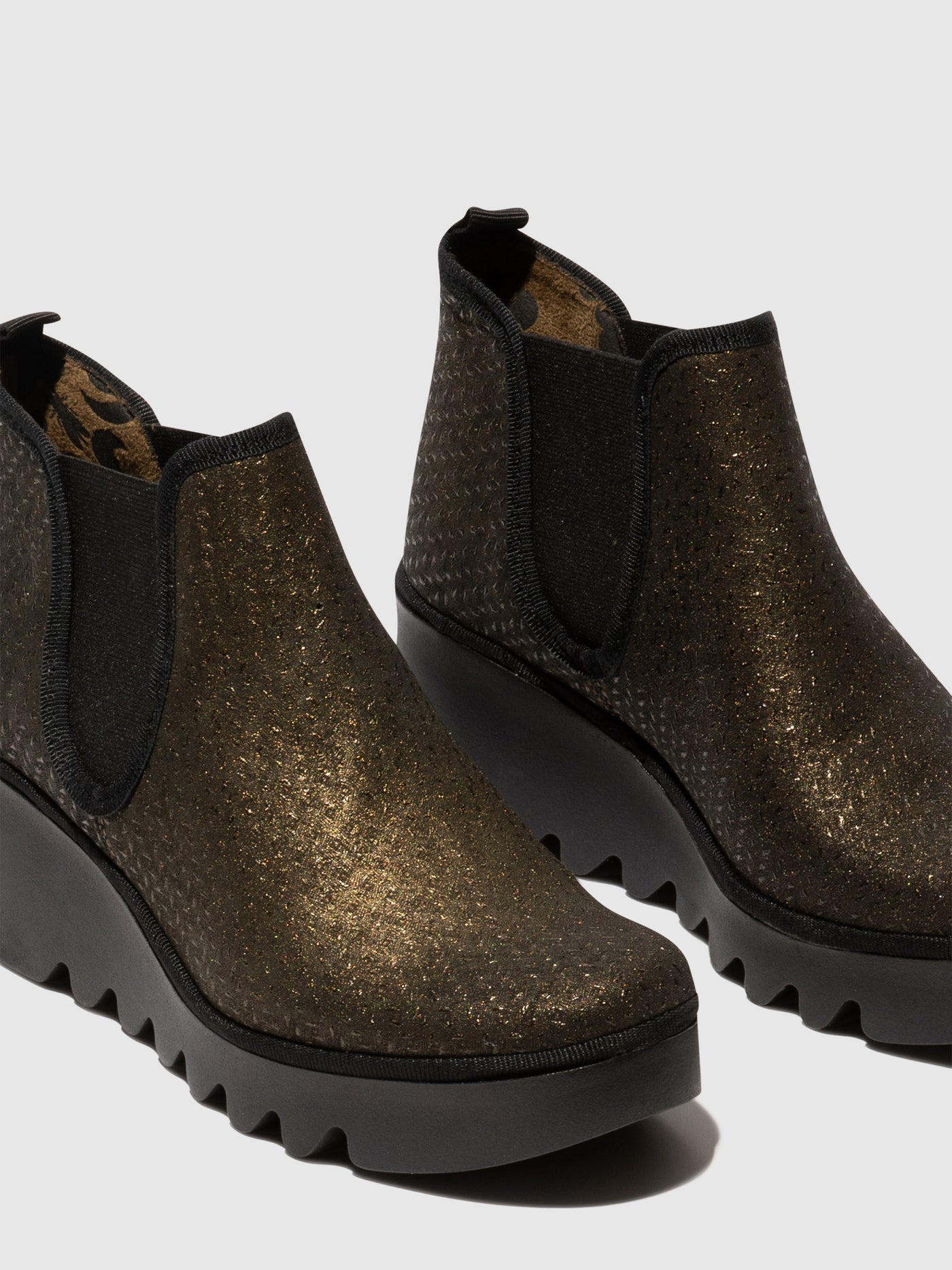 Olive Spikes Fly London Chelsea Boots Women's Ankle Boots | 607514DOS