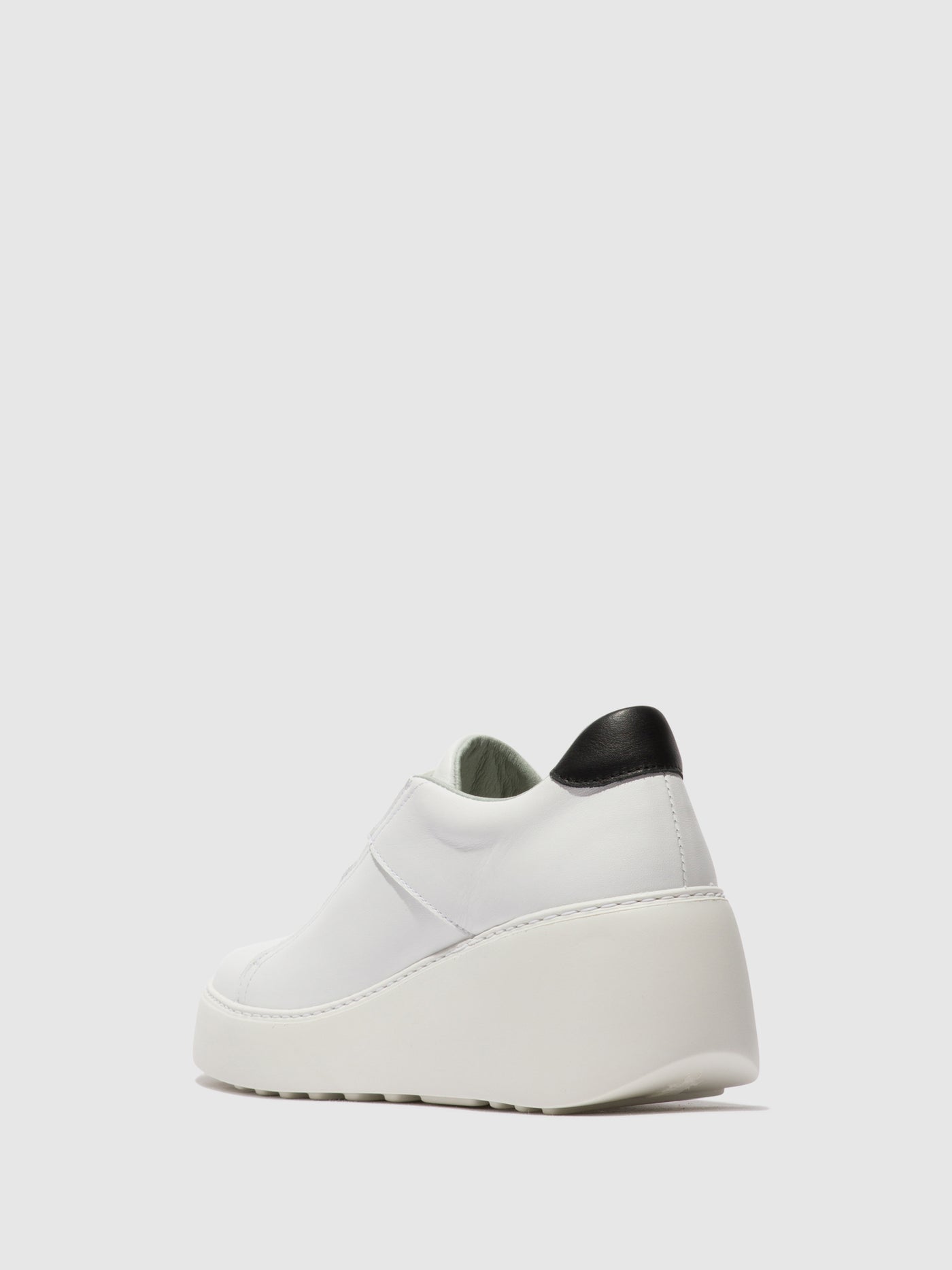 White Fly London Elasticated Women's Sneakers | 789021ILB